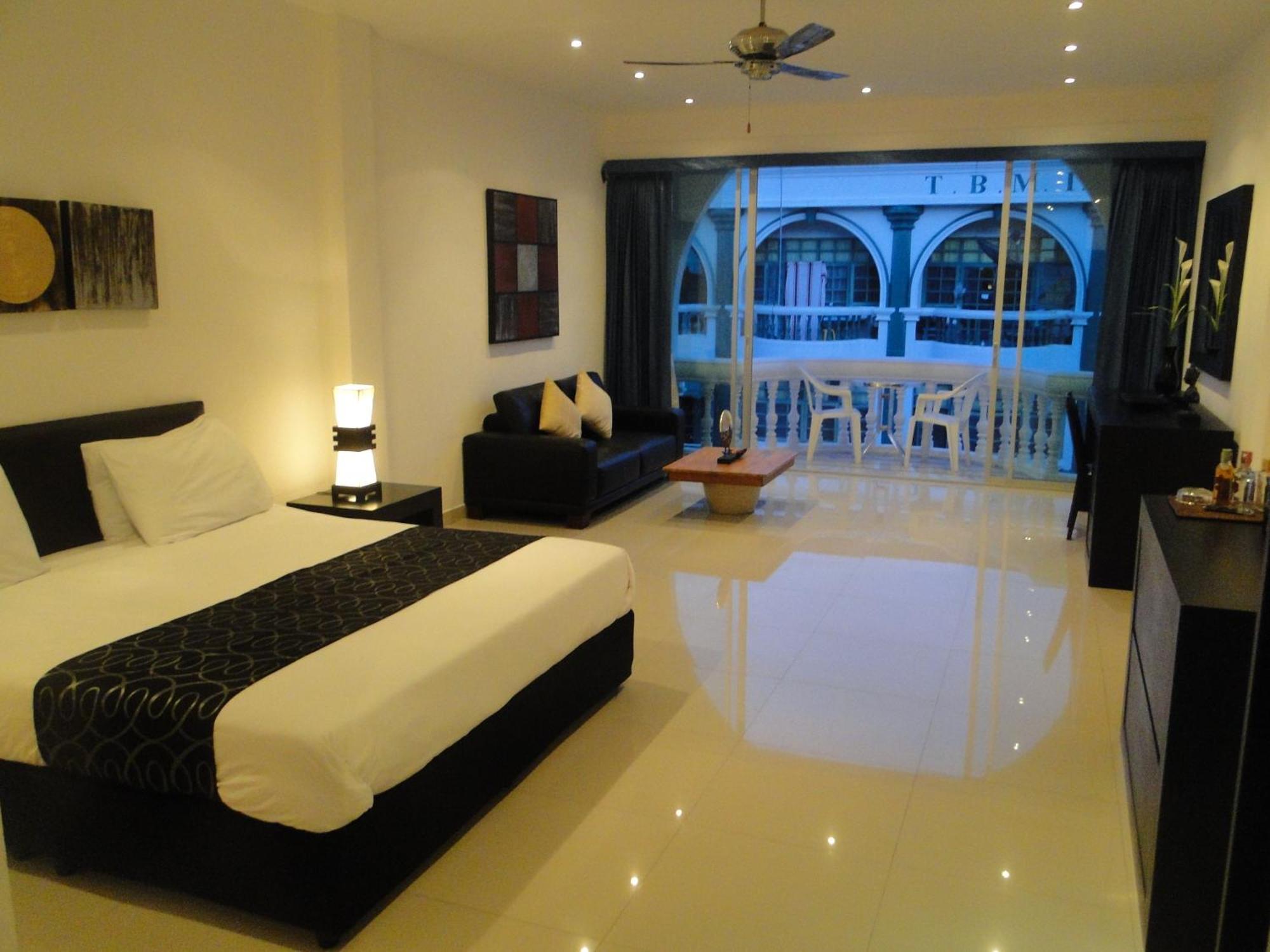 East Suites Pattaya Exterior photo
